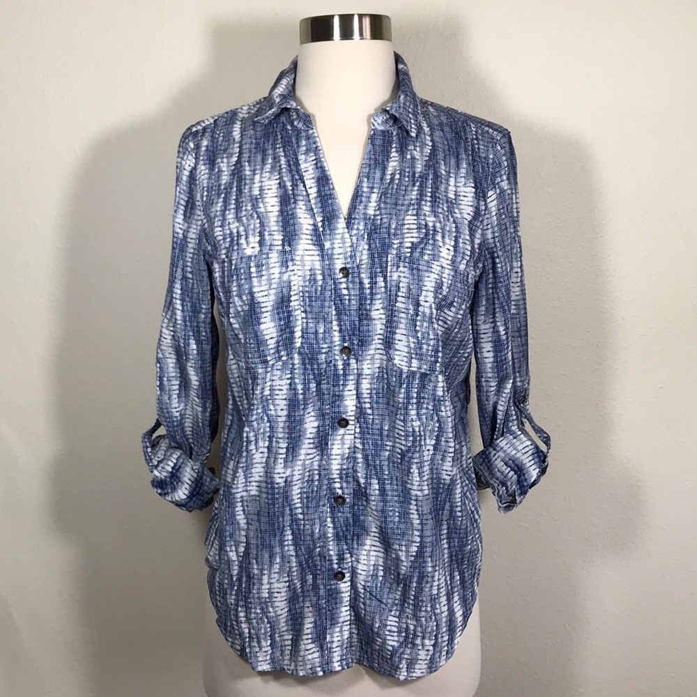 Rock and Republic women's button front top in blue